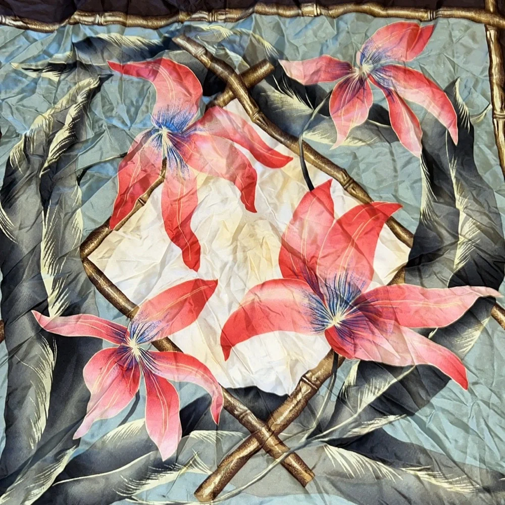 NWT Hand Rolled large silk scarf logo DD 34” square